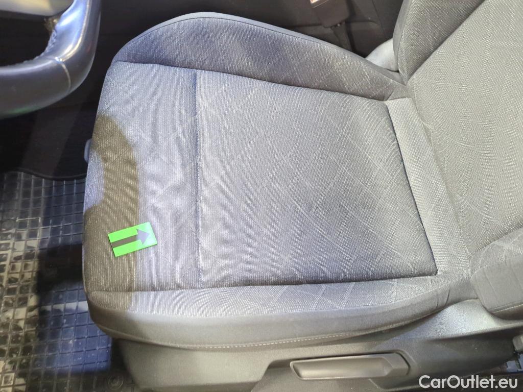  Volkswagen  Golf  2.0 TDI 116HP DSG Life Variant #40