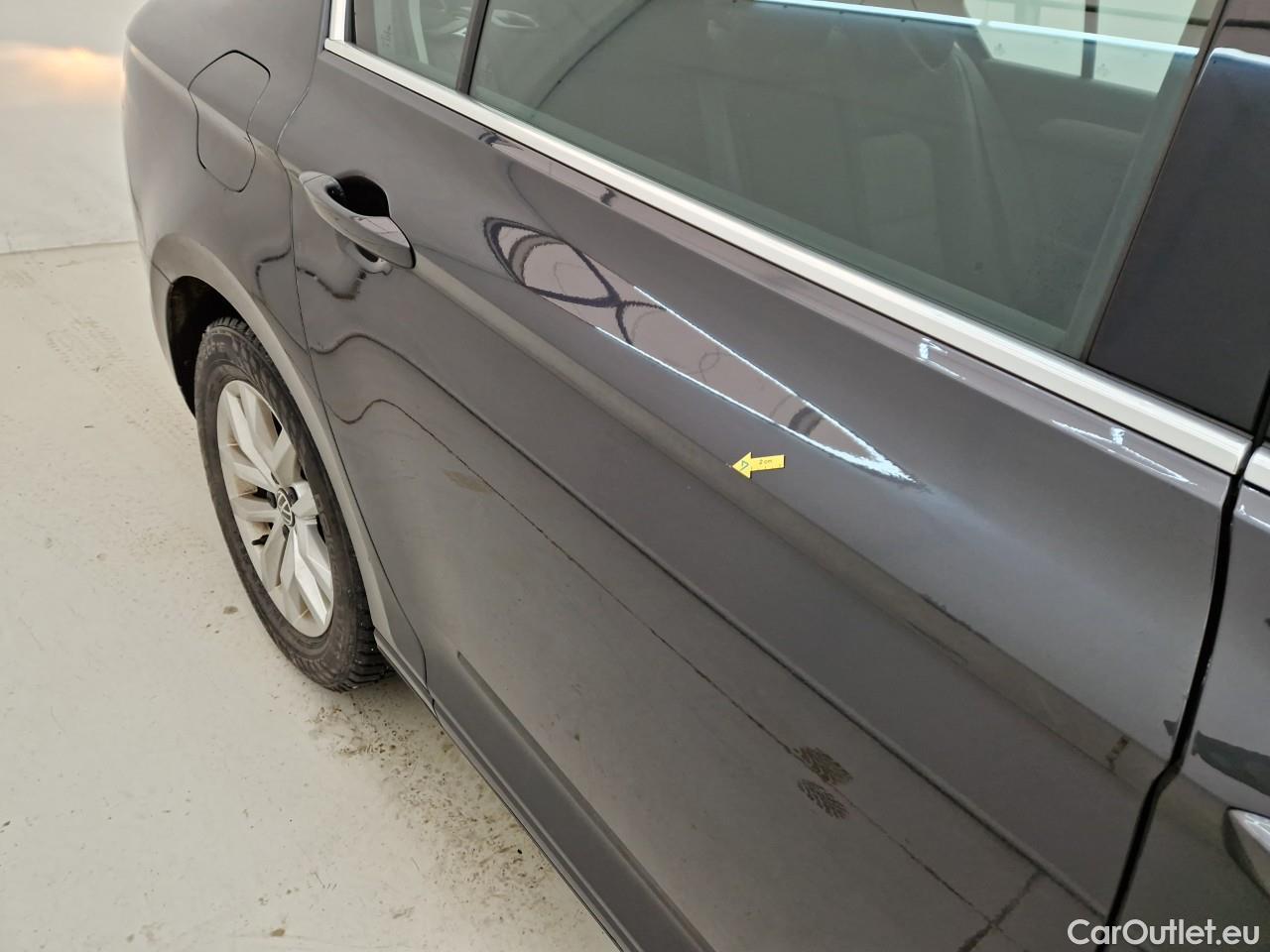  Volkswagen  Passat Comfortline 2.0 TDI DSG 150 CP #24