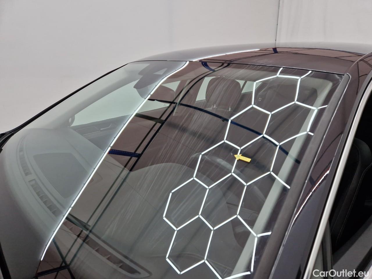  Volkswagen  Passat Highline 2.0 TDI DSG 150 CP #17