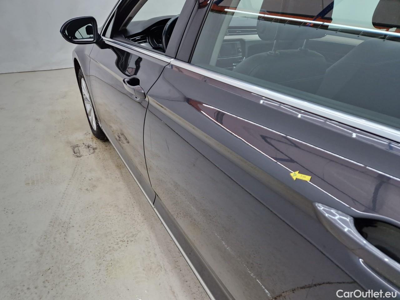  Volkswagen  Passat Highline 2.0 TDI DSG 150 CP #30