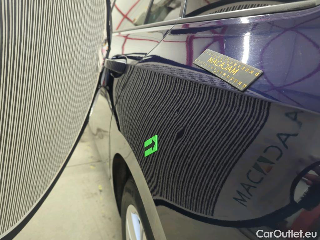  Volkswagen  Golf  2.0 TDI 116HP DSG Life Variant #20