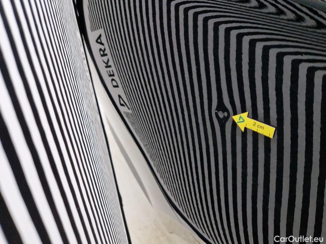  Volkswagen  Passat Comfortline 2.0 TDI DSG 150 CP #24