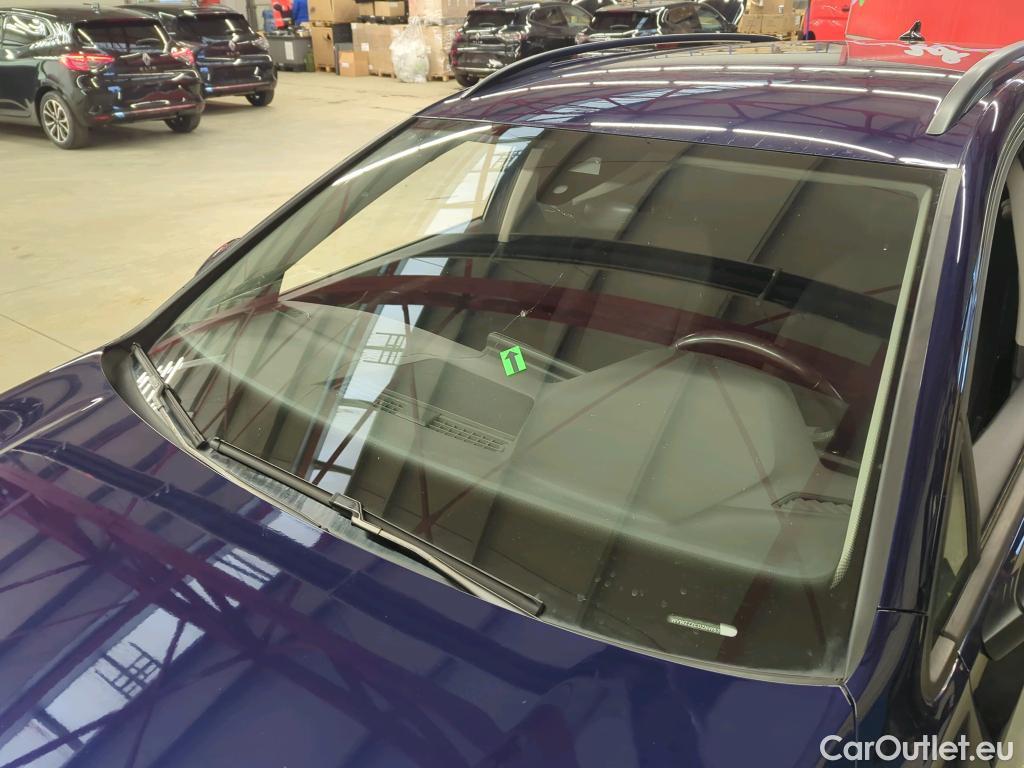  Volkswagen  Golf  2.0 TDI 116HP DSG Life Variant #1