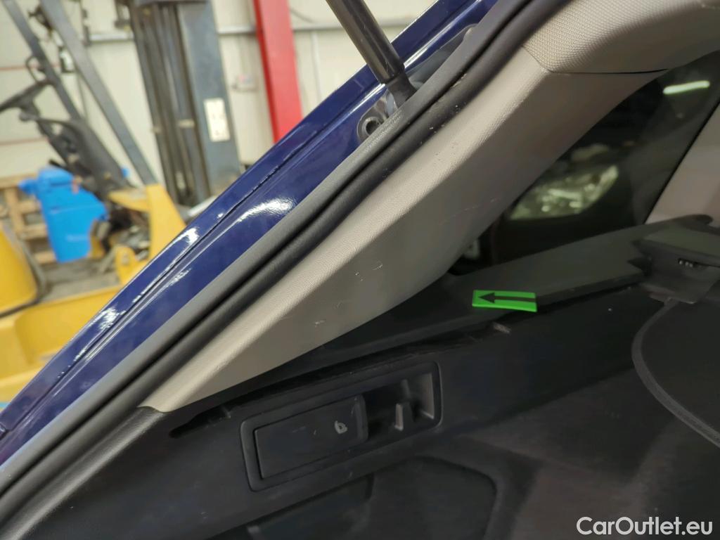  Volkswagen  Golf  2.0 TDI 116HP DSG Life Variant #46