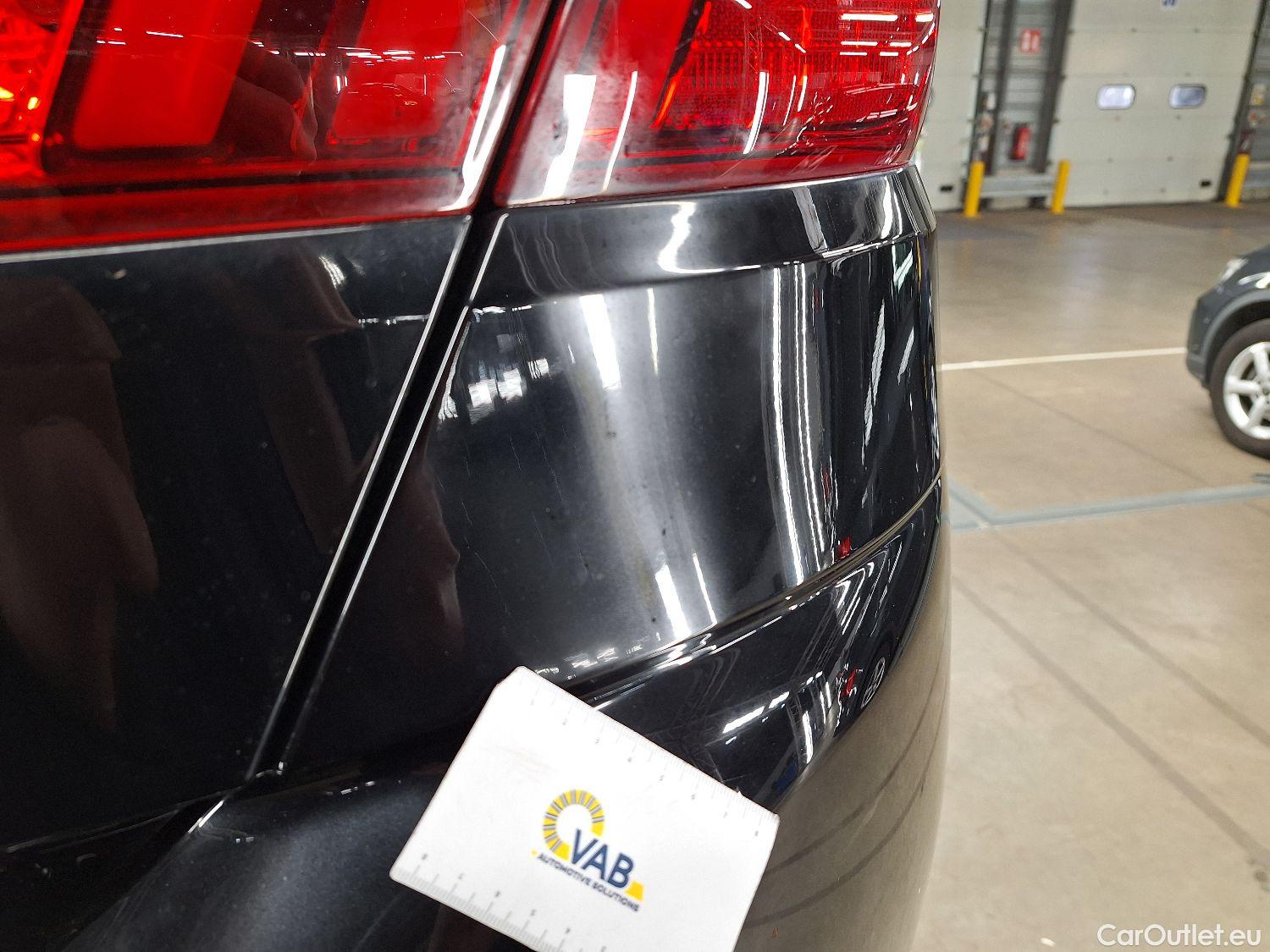  Peugeot  308 Peugeot,  FL'17, Peugeot  1.5 BlueHDi 130 S&S EAT8 Allure Pack 5 #25