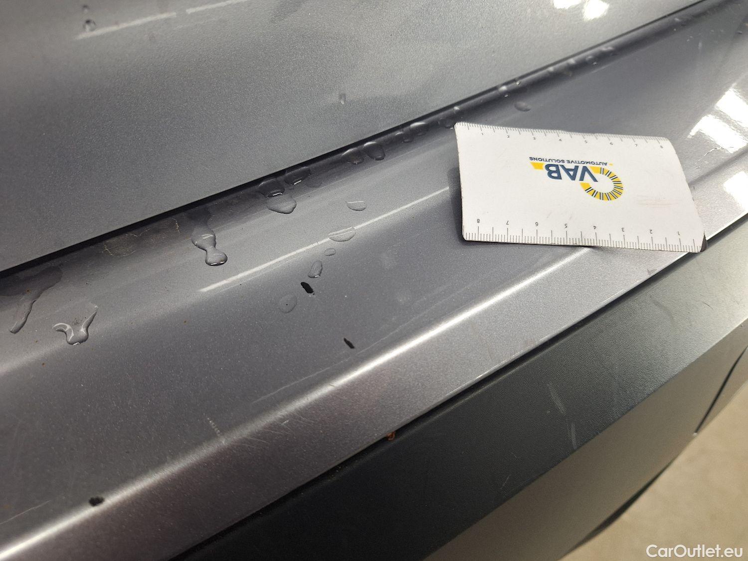  Citroen  C4 Citroën,  '20, Citroën  1.5 BlueHDi 110 S&S MAN6 Business GPS 5 #24