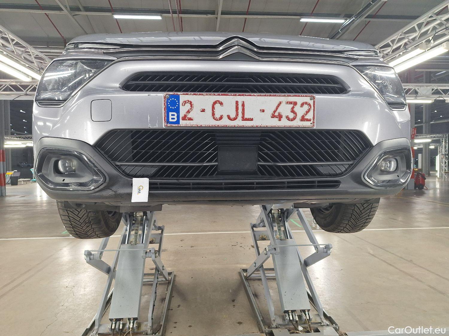  Citroen  C4 Citroën,  '20, Citroën  1.5 BlueHDi 110 S&S MAN6 Business GPS 5 #1