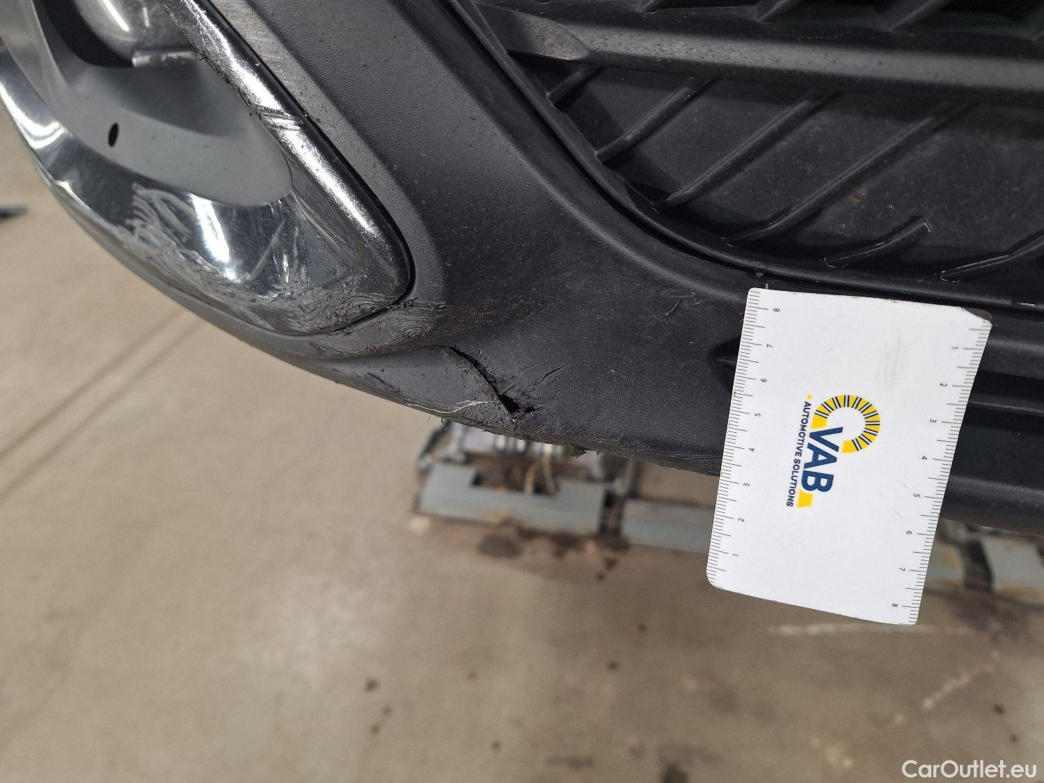  Citroen  C4 Citroën,  '20, Citroën  1.5 BlueHDi 110 S&S MAN6 Business GPS 5 #3