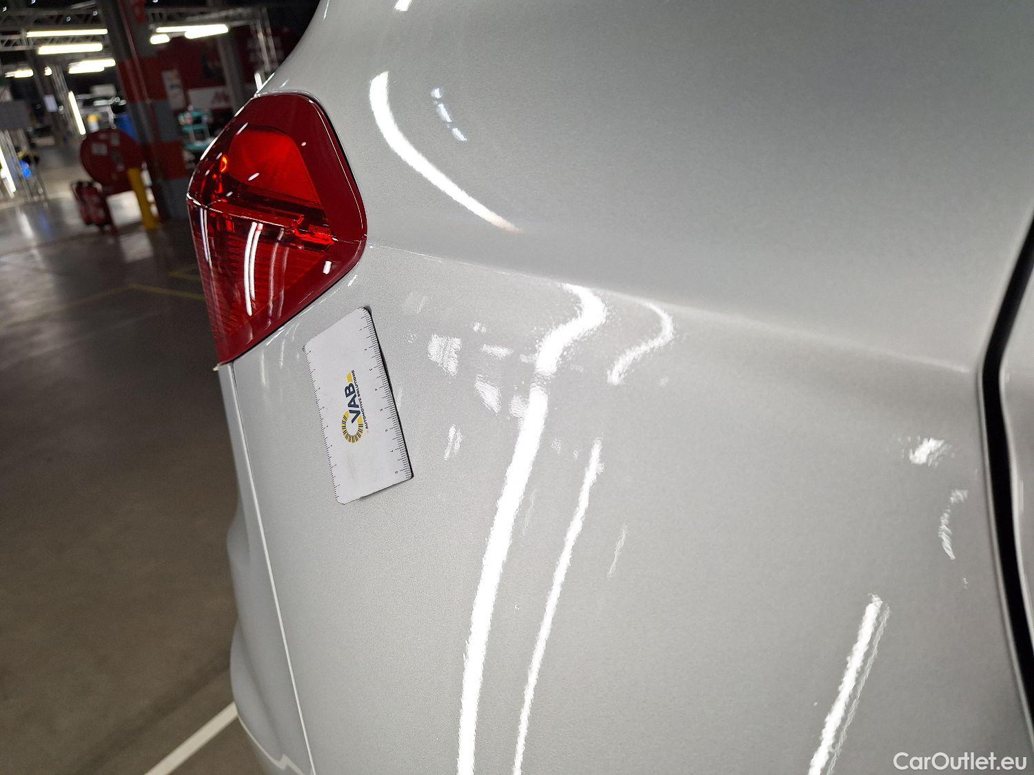  Ford  Fiesta Ford,  '17, Ford  1.1i 52kW Business Class 5d #17