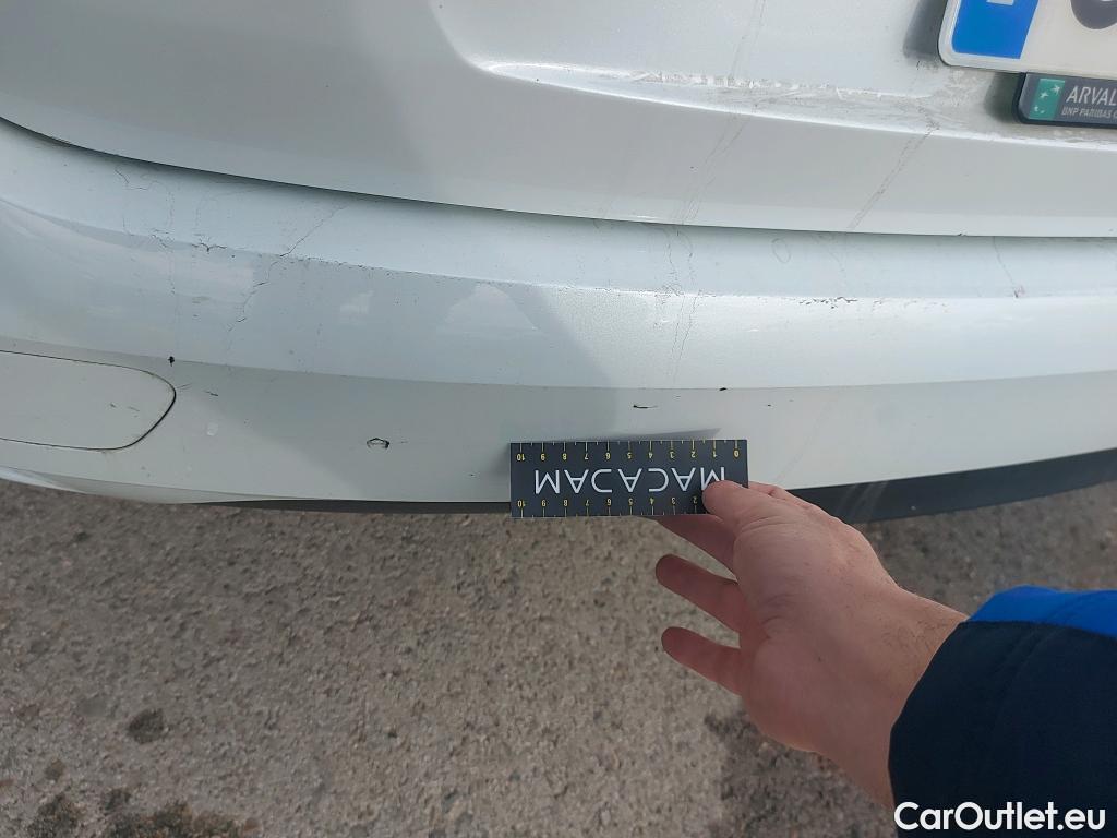  Renault  Megane  IV Sport Tourer Techno 1.5 dCi 115CV MT6 E6d #23