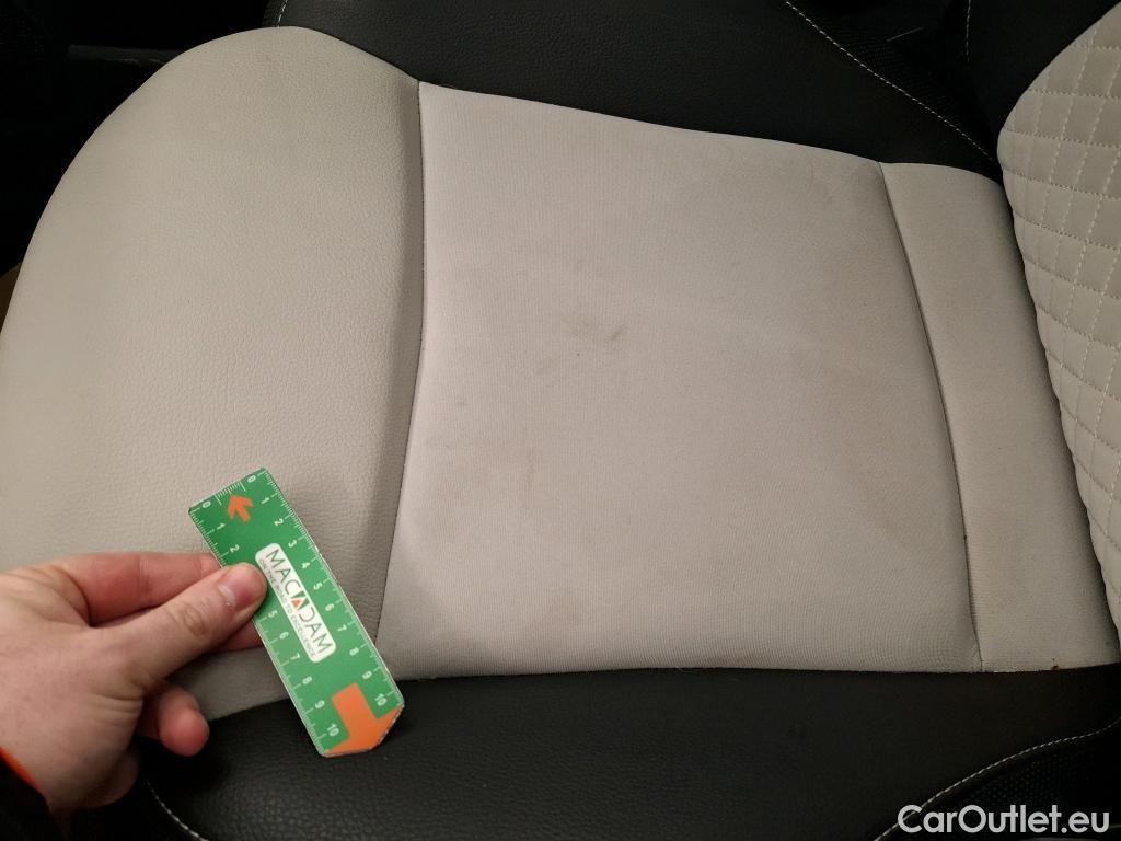  Fiat  500 FIAT   2015  3P  Berline Hybrid 10 BSG 70 ch Dolcevita #11