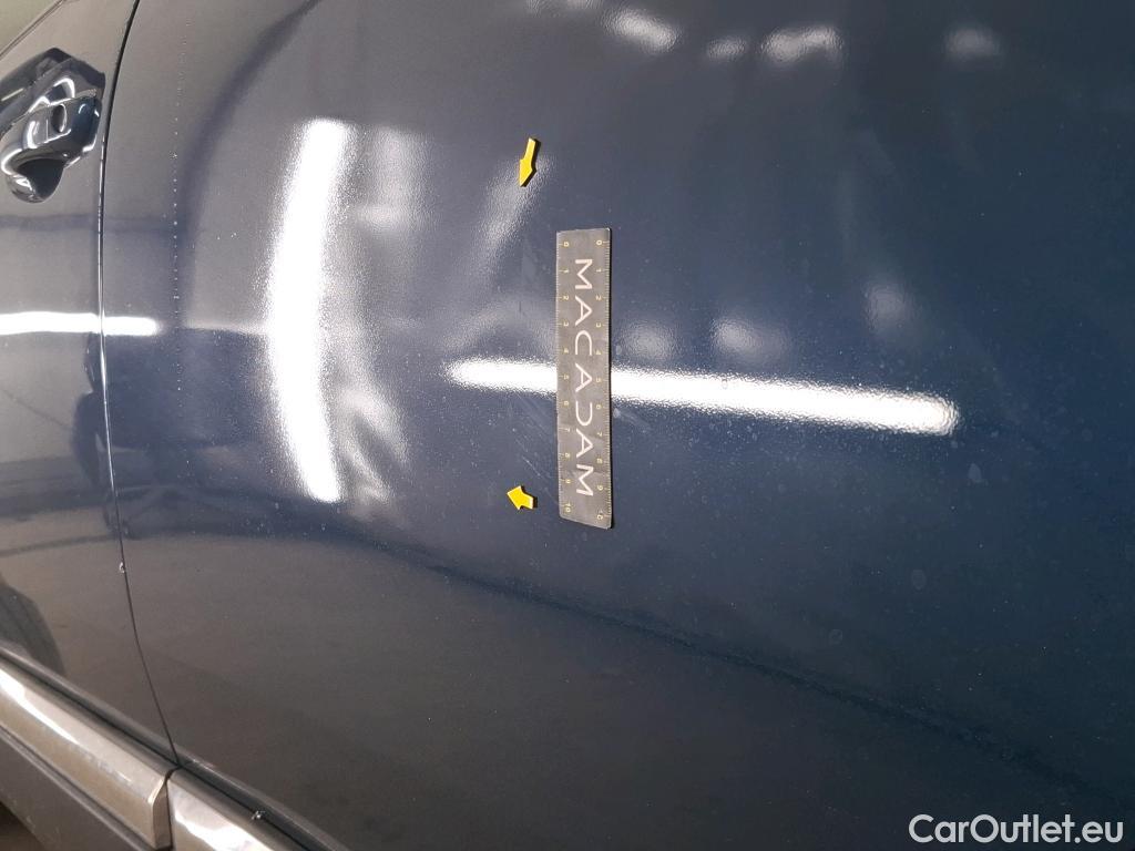  Peugeot  3008 PEUGEOT  / 2020 / 5P / SUV 1.6 HYBRID 225 E-EAT8 Allure #7