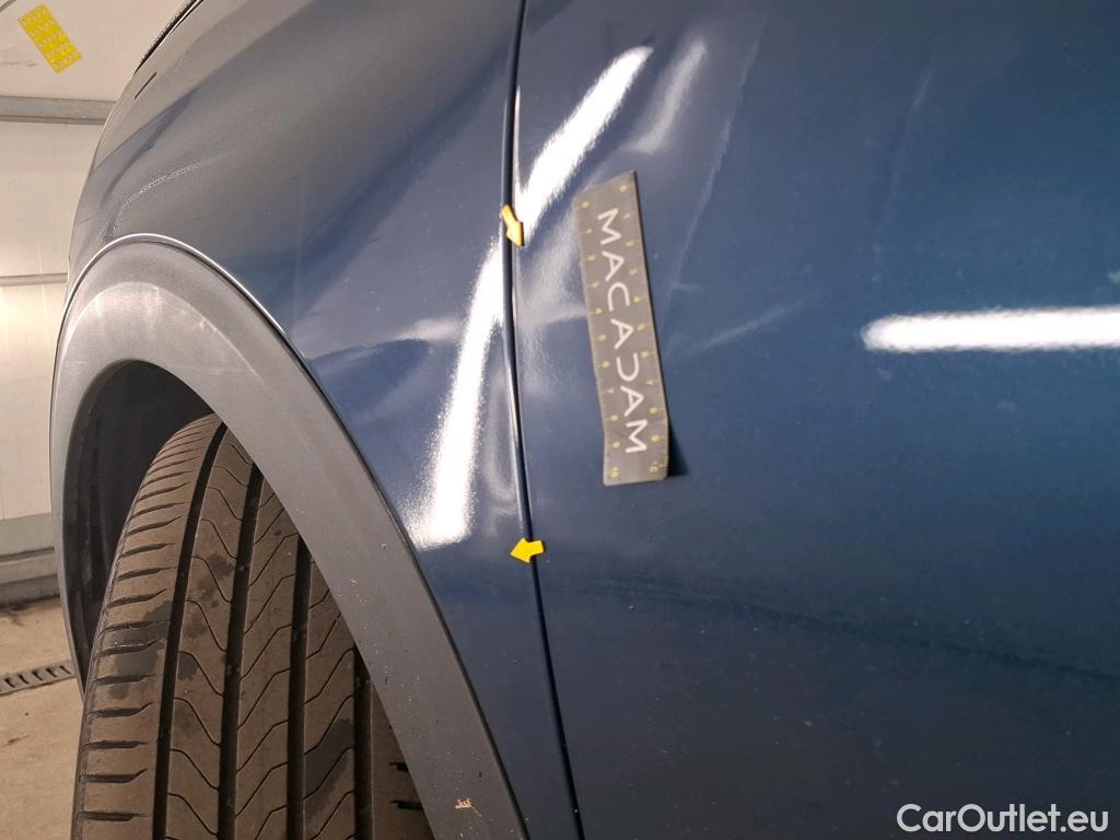  Peugeot  3008 PEUGEOT  / 2020 / 5P / SUV 1.6 HYBRID 225 E-EAT8 Allure #19