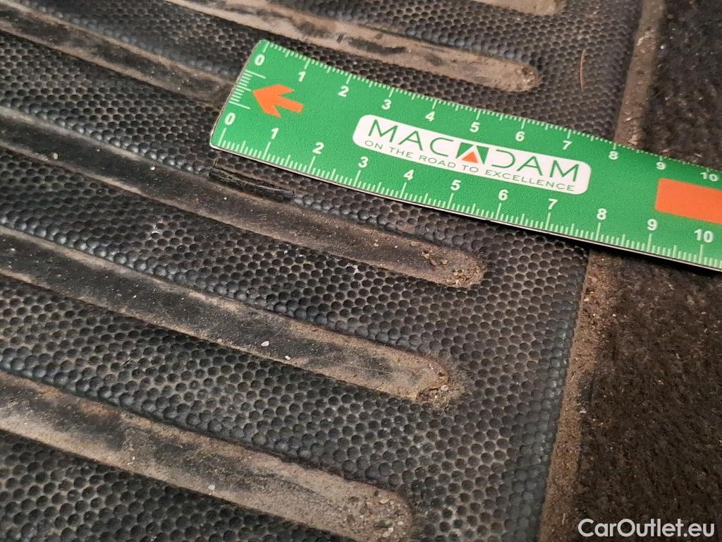  Citroen  C3  Société Feel Nav 1.5 BlueHDI 100CV BVM5 E6dT #17