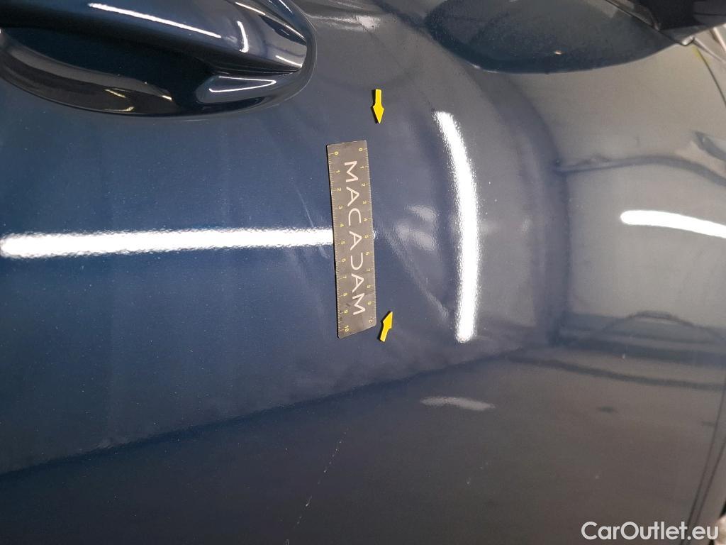  Peugeot  3008 PEUGEOT  / 2020 / 5P / SUV 1.6 HYBRID 225 E-EAT8 Allure #15