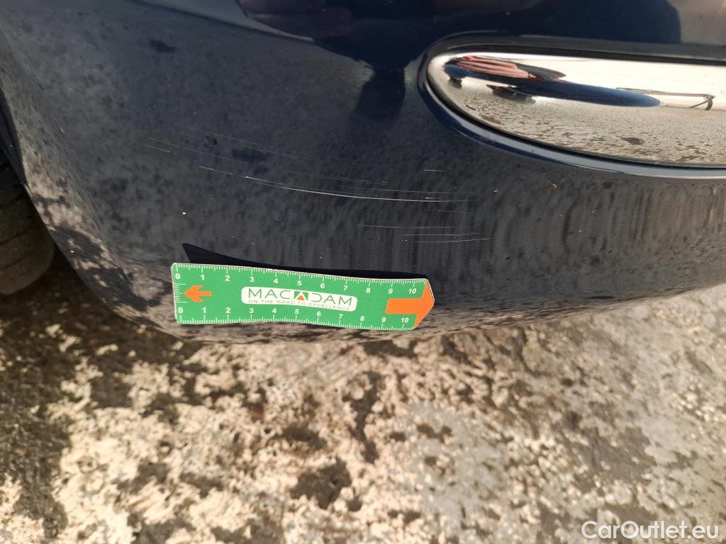  Fiat  500 FIAT   2015  3P  Berline Hybrid 10 BSG 70 ch Dolcevita #8