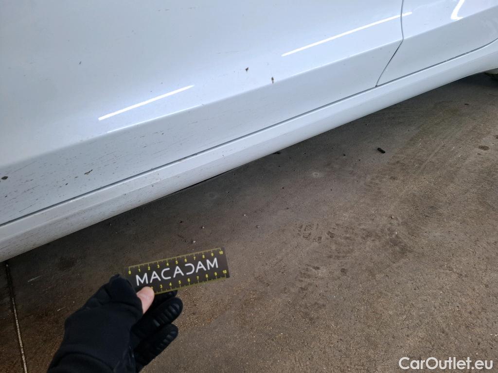  Tesla  Model 3 TESLA   2018  4P Berline Propulsion #19