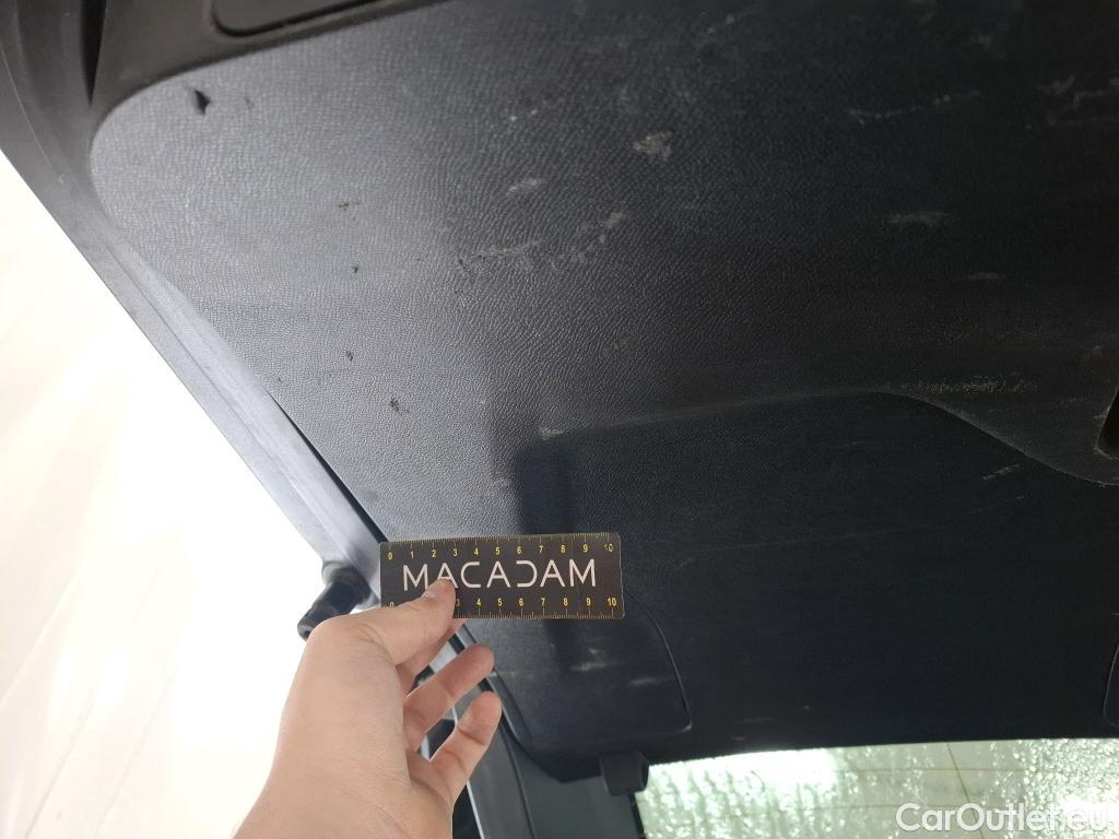  Peugeot  3008 PEUGEOT  / 2020 / 5P / SUV 1.6 HYBRID 225 E-EAT8 Allure #38