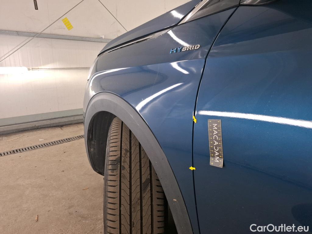  Peugeot  3008 PEUGEOT  / 2020 / 5P / SUV 1.6 HYBRID 225 E-EAT8 Allure #17