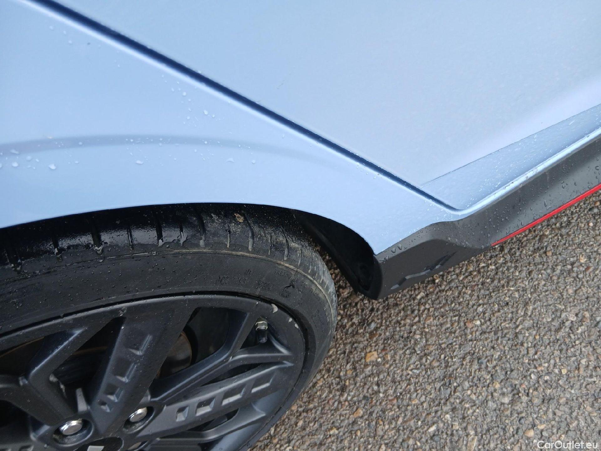  Hyundai  i20 HYUNDAI  / 2020 / 5P / berlina con portón 1.6T N #23