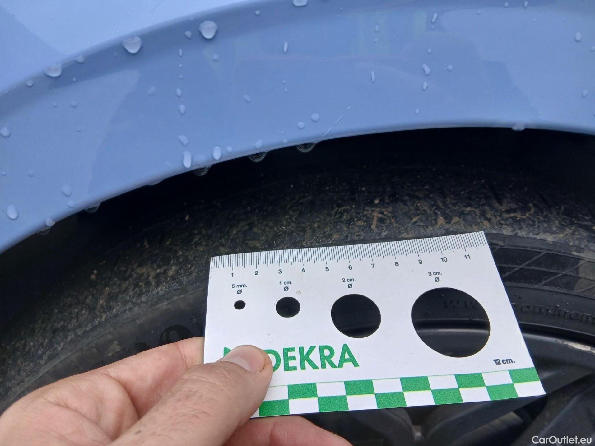  Hyundai  i20 HYUNDAI  / 2020 / 5P / berlina con portón 1.6T N #5