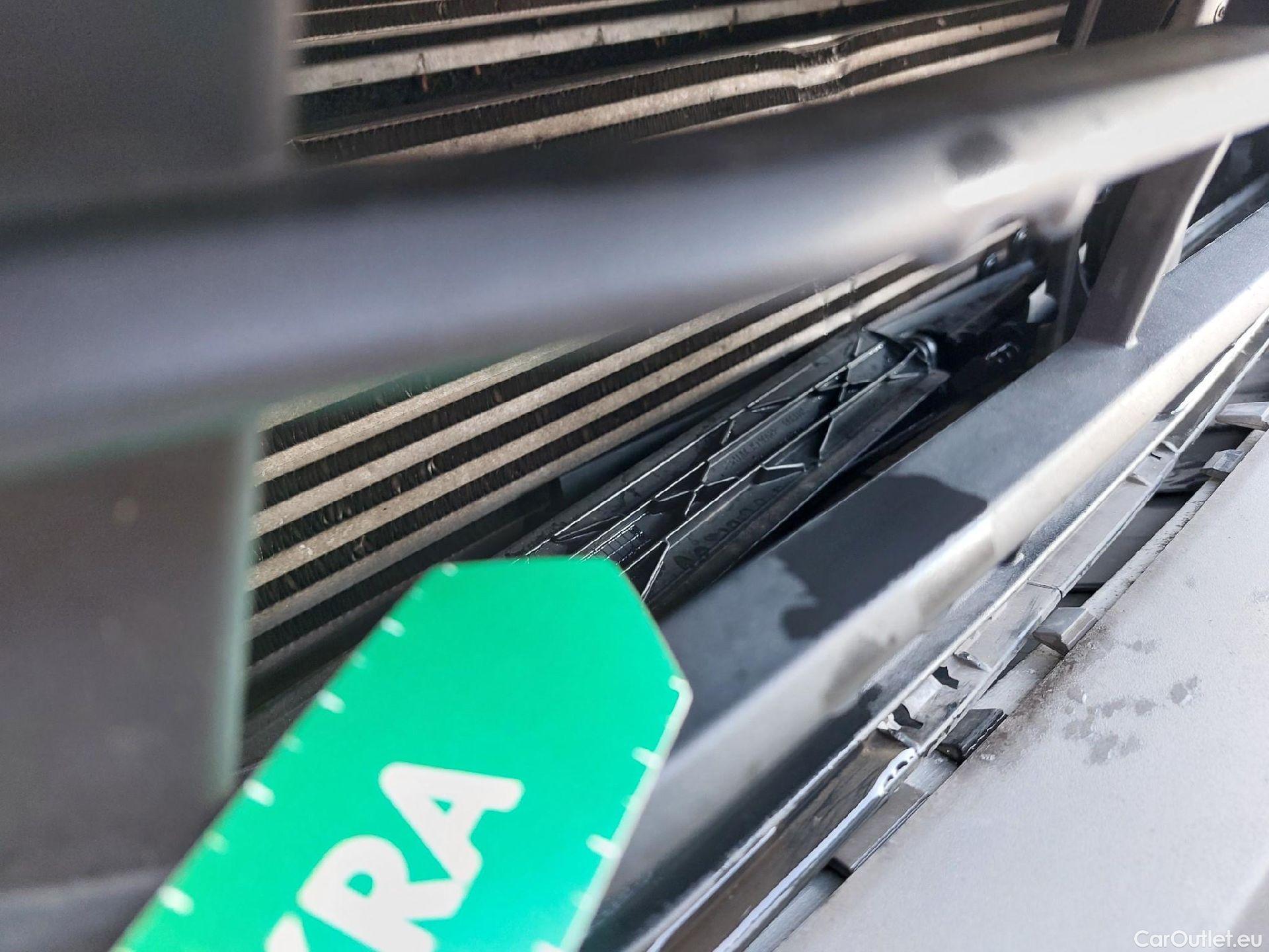  Bmw  X1 BMW  / 2019 / 5P / todoterreno sDrive16d Business #7