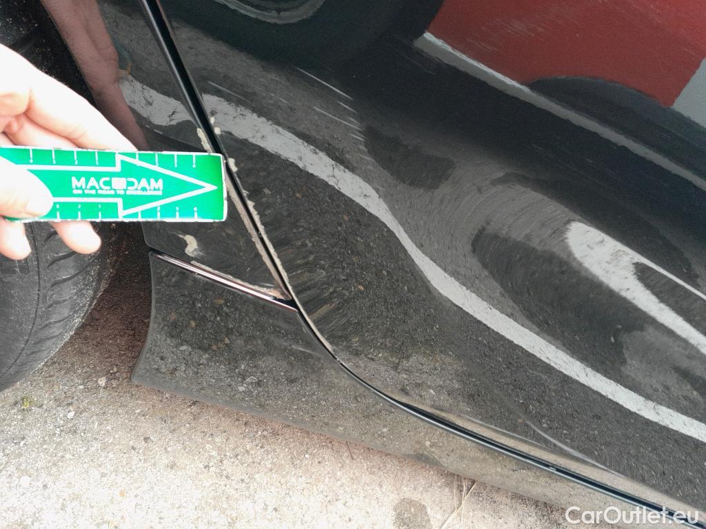  Bmw  Serie 2 BMW  Active Tourer/2018/5P/monovolumen compacto 225xe iPerformance #12