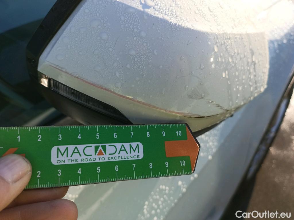  Audi  Q2 AUDI  / 2016 / 5P / todoterreno Design 30 TFSI 85kW (116CV) #18