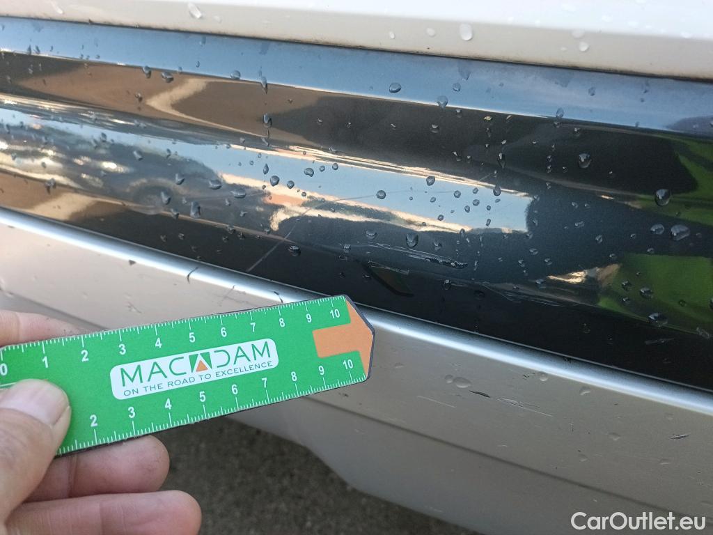  Audi  Q2 AUDI  / 2016 / 5P / todoterreno Design 30 TFSI 85kW (116CV) #26