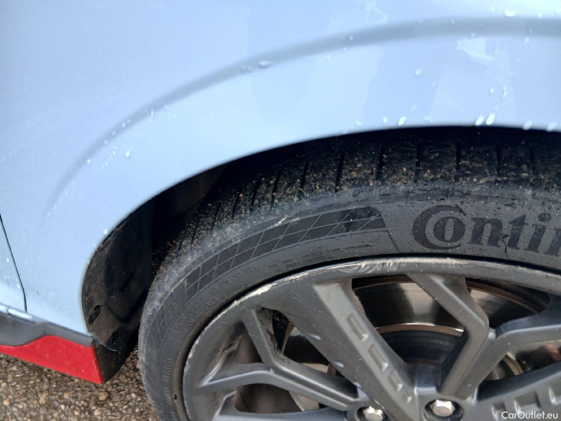  Hyundai  i20 HYUNDAI  / 2020 / 5P / berlina con portón 1.6T N #7