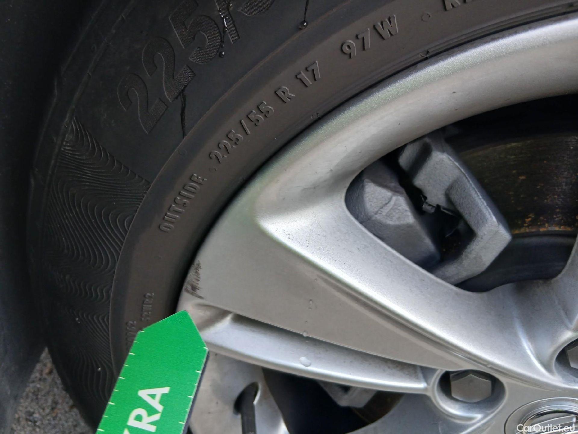  Land Rover  Discovery OPEL Insignia / 2020 / 5P / berlina con portón GS Business 1.5D DVH 130kW AT8 #1