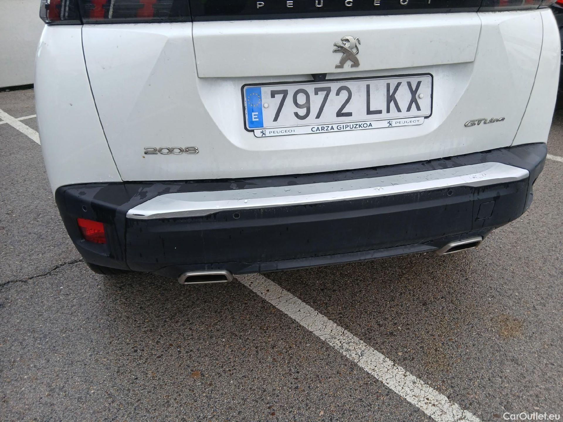  Peugeot  2008 PEUGEOT  / 2019 / 5P / todoterreno GT Line Puretech 130 S&S BVM6 #13