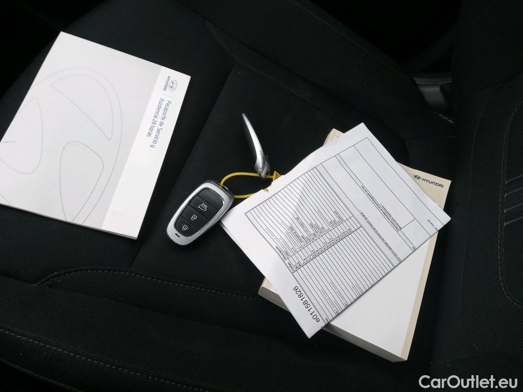  Hyundai  Tucson HYUNDAI  / 2020 / 5P / todoterreno 1.6 TGDI PHEV 195kW Tecno Sky Auto 4x4 #24