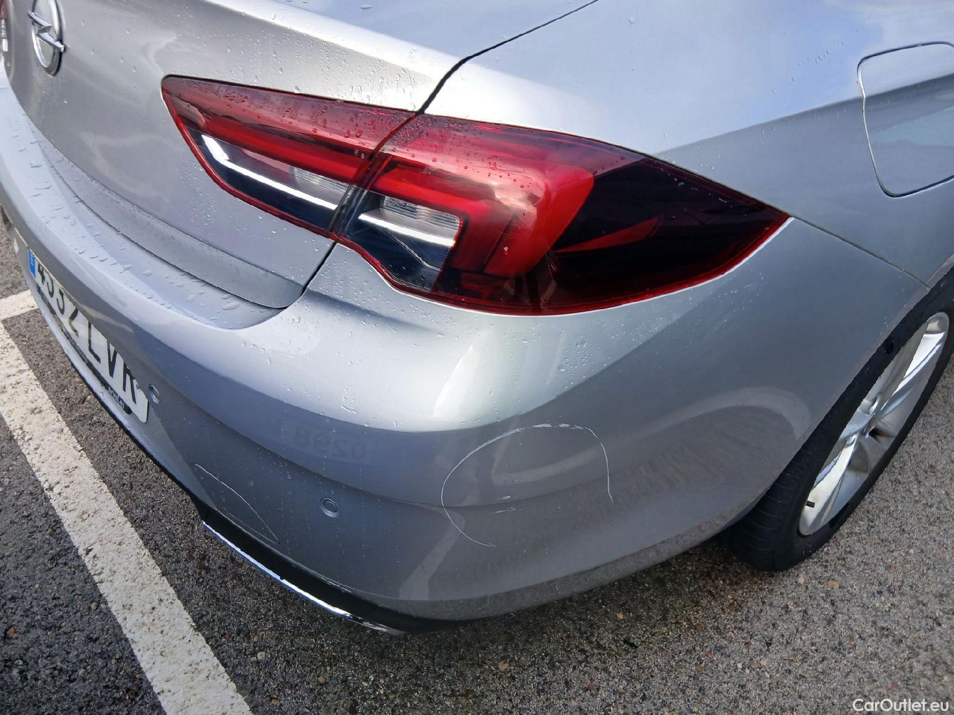  Land Rover  Discovery OPEL Insignia / 2020 / 5P / berlina con portón GS Business 1.5D DVH 130kW AT8 #8