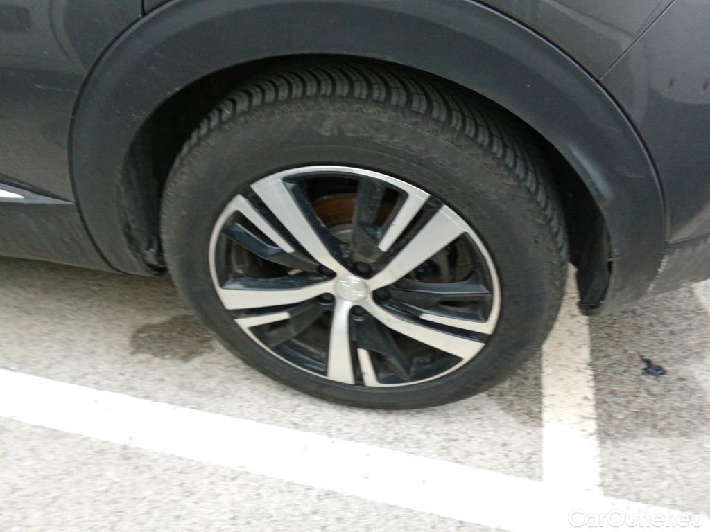  Peugeot  3008 PEUGEOT  Hybrid / 2020 / 5P / todoterreno 225 e-EAT8 GT #1