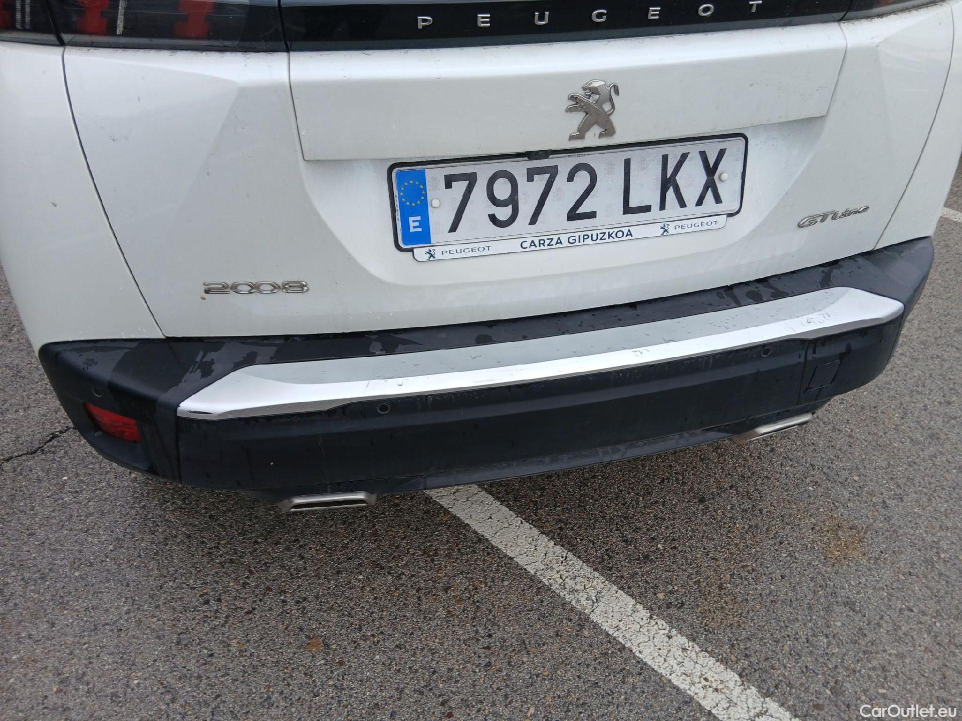  Peugeot  2008 PEUGEOT  / 2019 / 5P / todoterreno GT Line Puretech 130 S&S BVM6 #10