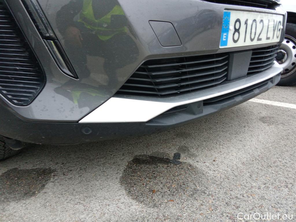  Peugeot  3008 PEUGEOT  Hybrid / 2020 / 5P / todoterreno 225 e-EAT8 GT #22