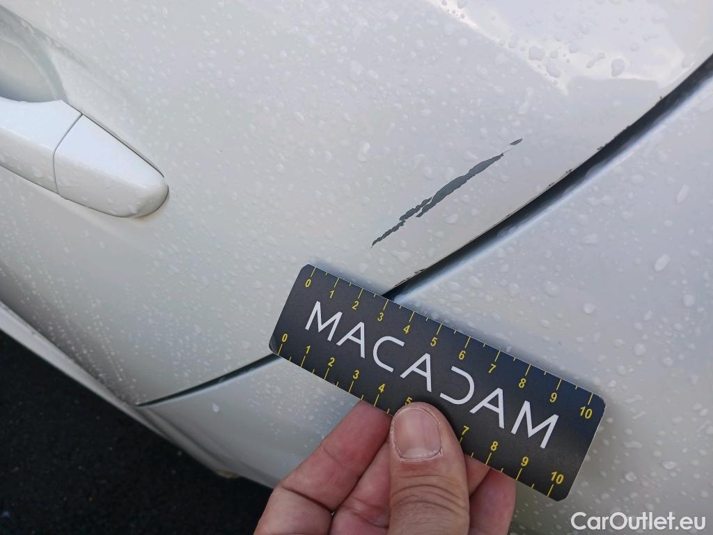  Peugeot  208 PEUGEOT  / 2019 / 5P / berlina con portón BlueHDi 73kW (100CV) Active Pack (AC2) #20