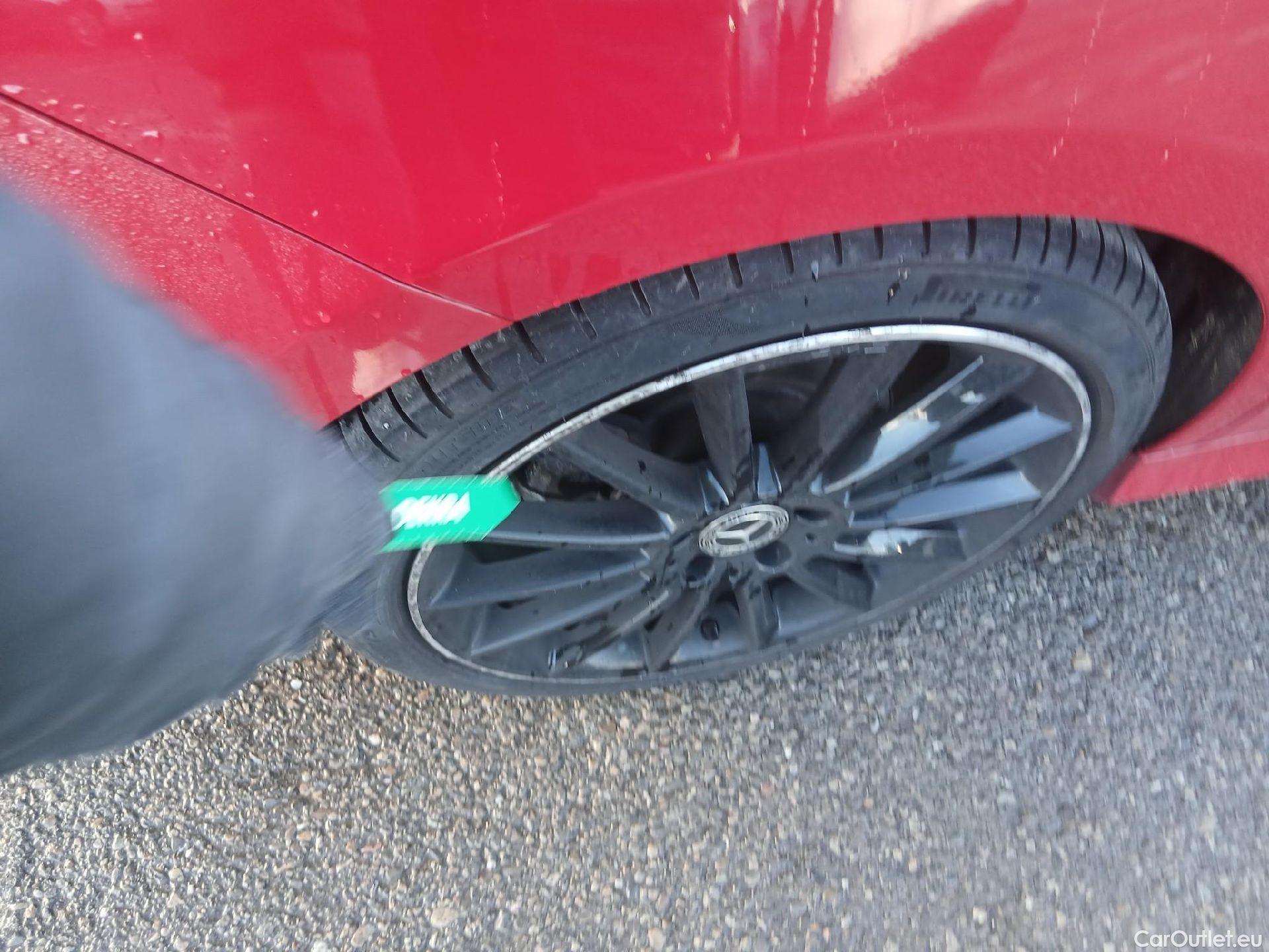  Mercedes  CLA-Klasse MERCEDES-BENZ Clase CLA / 2019 / 4P / coupé CLA 200 #31