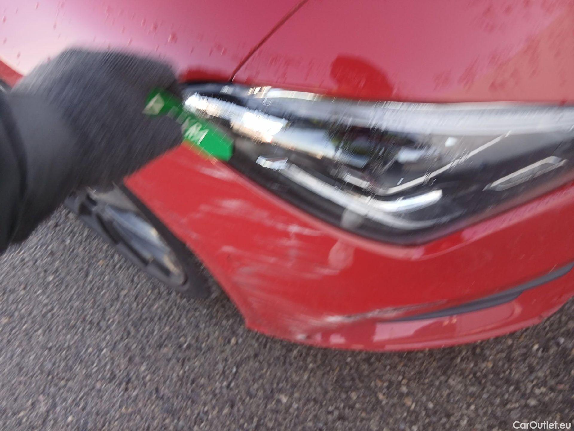  Mercedes  CLA-Klasse MERCEDES-BENZ Clase CLA / 2019 / 4P / coupé CLA 200 #5