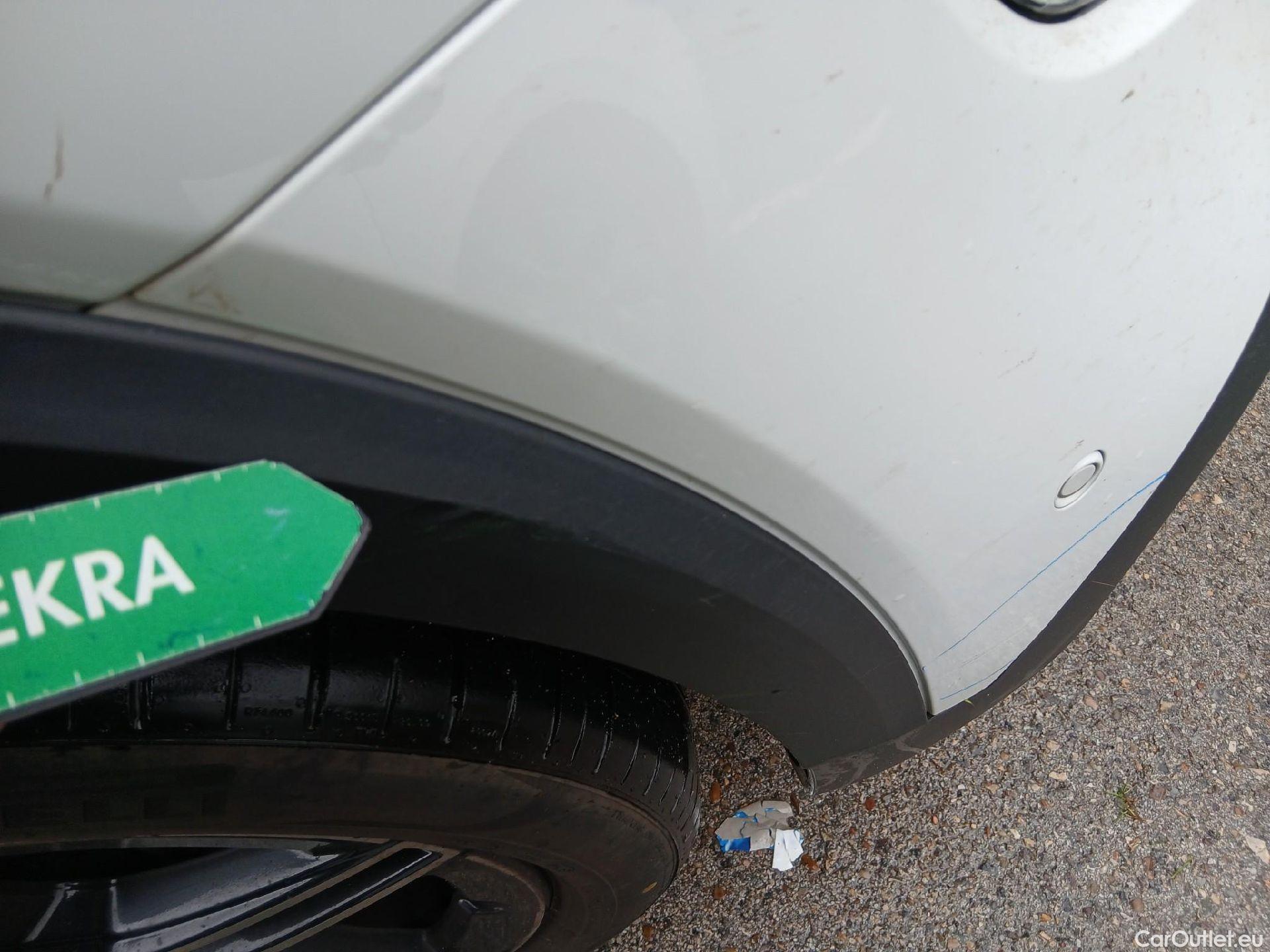  Mercedes  GLB MERCEDES-BENZ  / 2019 / 5P / todoterreno 2.0  200 D DCT 110KW (150CV) (AC) #30