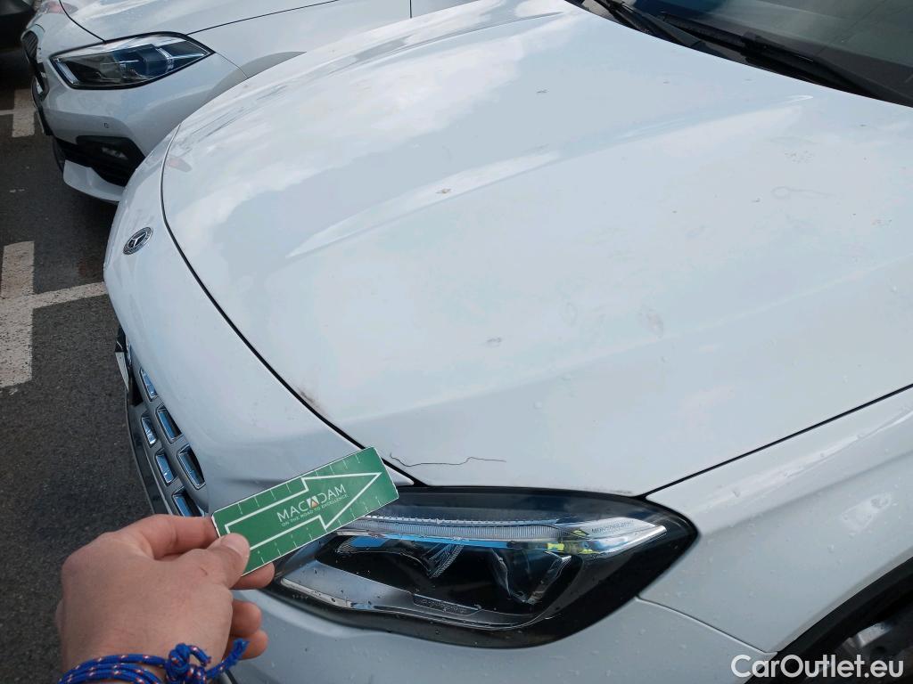  Mercedes  GLA MERCEDES-BENZ Clase  / 2017 / 5P / todoterreno  200 d #4