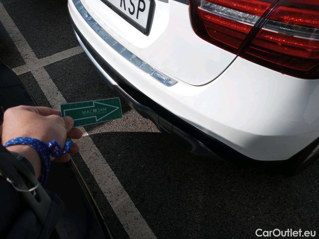  Mercedes  GLA MERCEDES-BENZ Clase  / 2017 / 5P / todoterreno  200 d #27