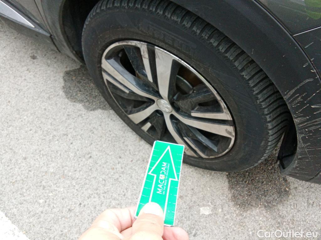  Peugeot  3008 PEUGEOT  Hybrid / 2020 / 5P / todoterreno 225 e-EAT8 GT #6