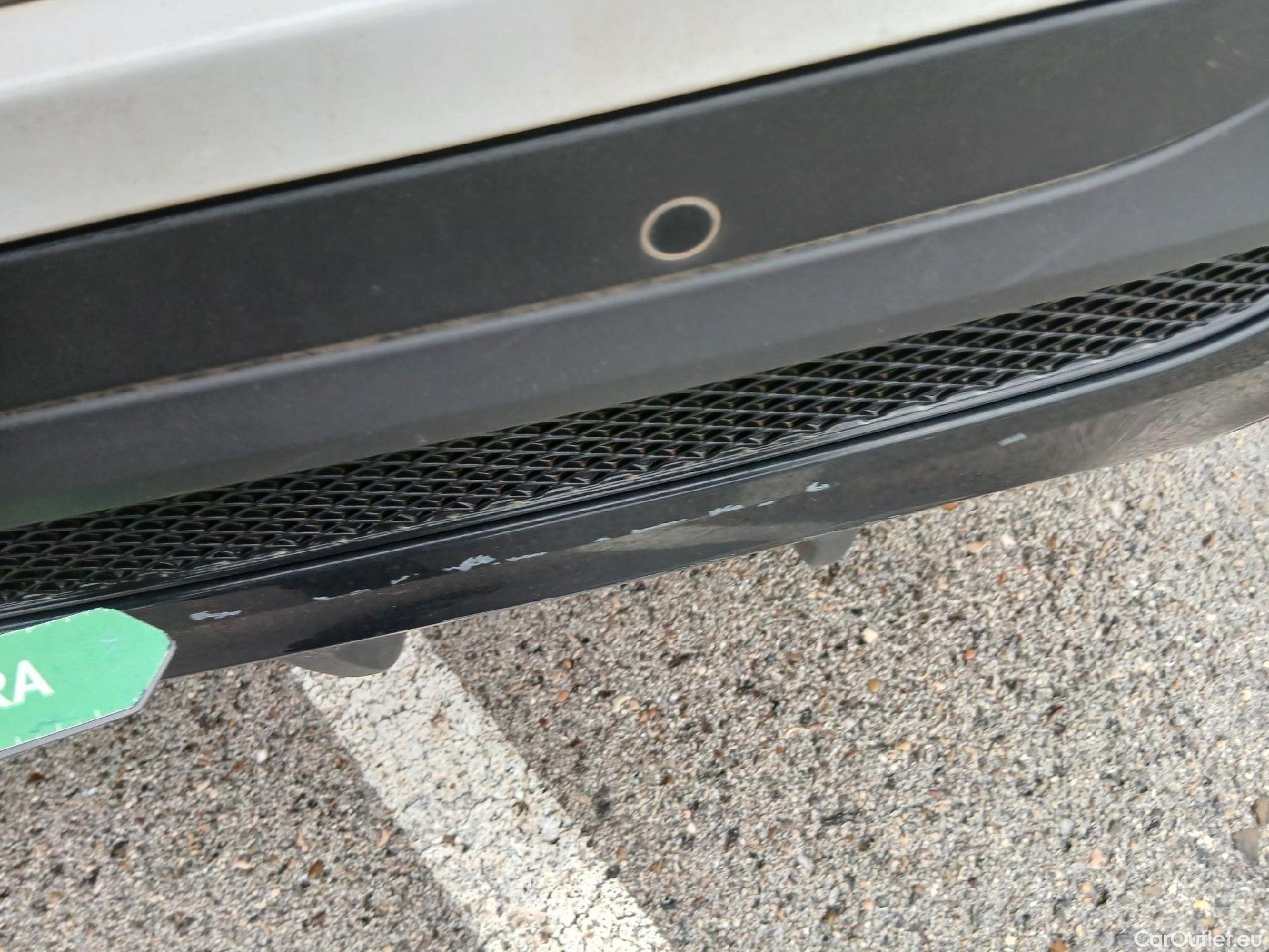  Mercedes  GLB MERCEDES-BENZ  / 2019 / 5P / todoterreno 2.0  200 D DCT 110KW (150CV) (AC) #20