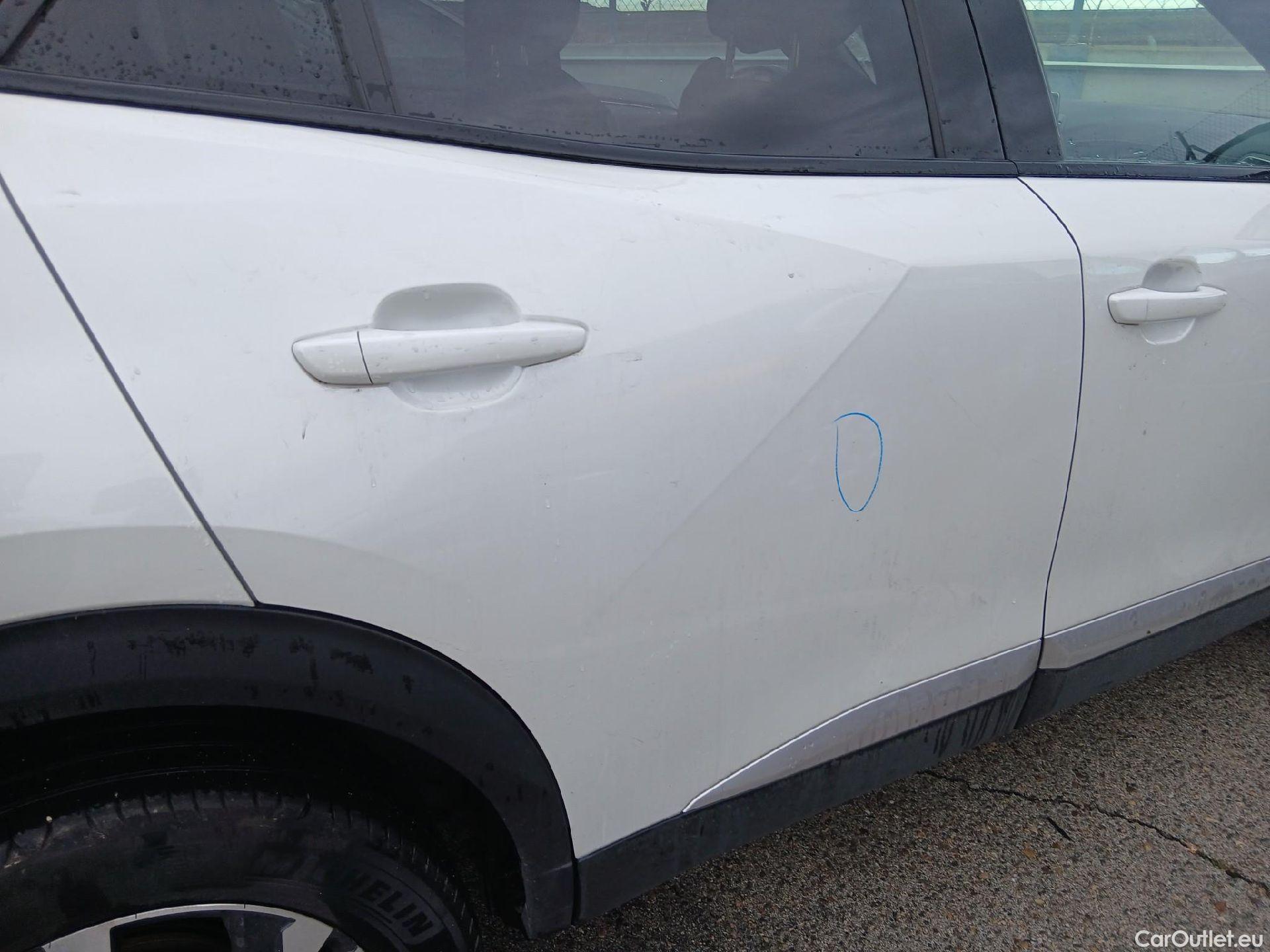  Peugeot  2008 PEUGEOT  / 2019 / 5P / todoterreno GT Line Puretech 130 S&S BVM6 #18