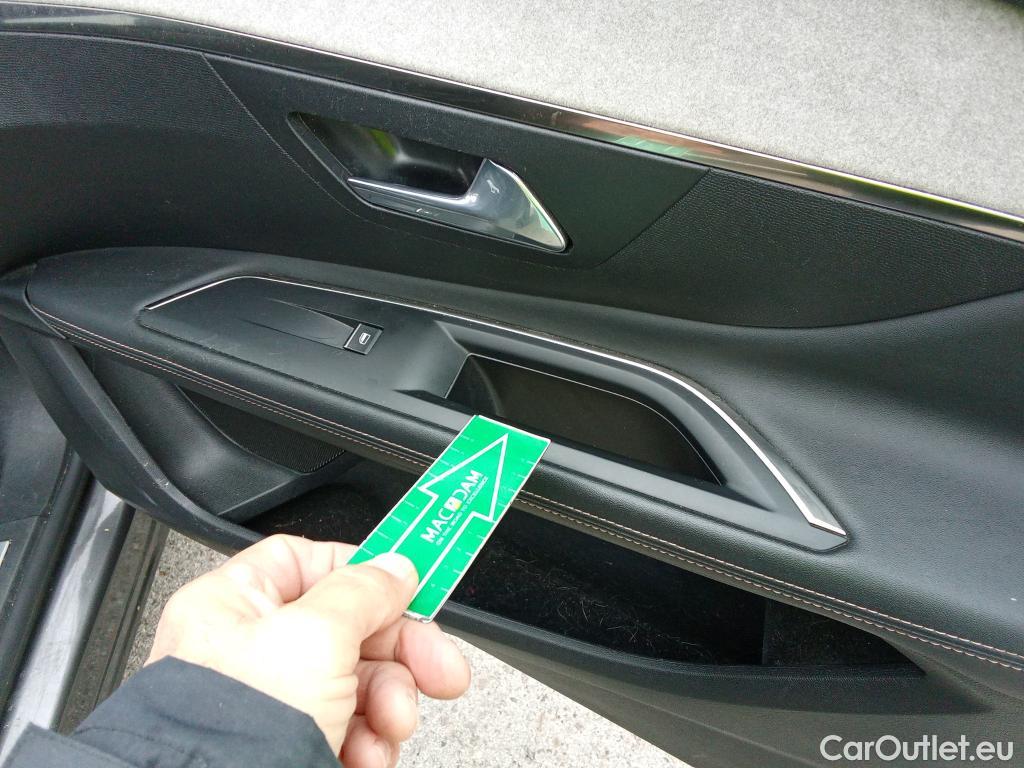  Peugeot  3008 PEUGEOT  Hybrid / 2020 / 5P / todoterreno 225 e-EAT8 GT #17