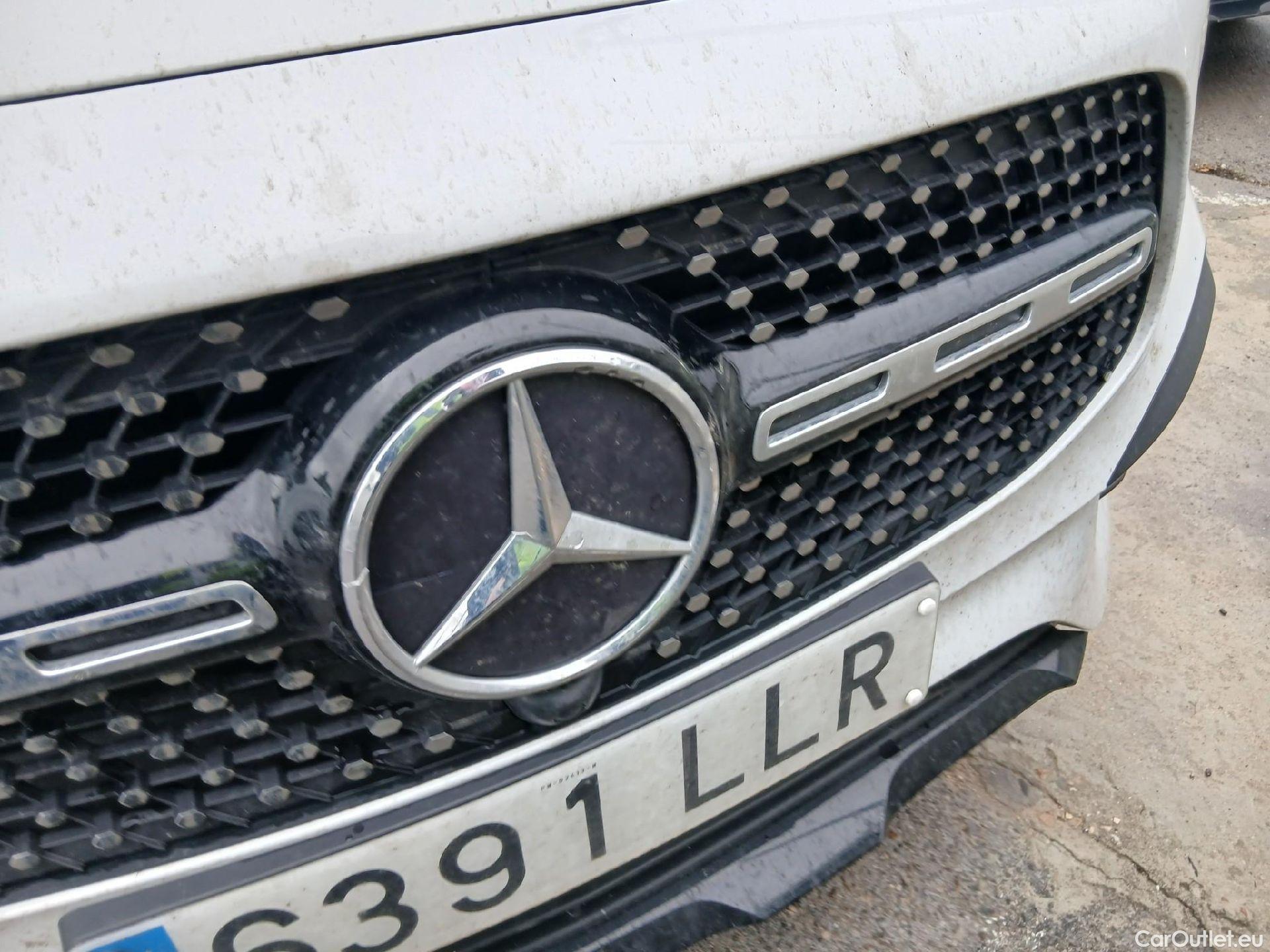  Mercedes  GLB MERCEDES-BENZ  / 2019 / 5P / todoterreno 2.0  200 D DCT 110KW (150CV) (AC) #7