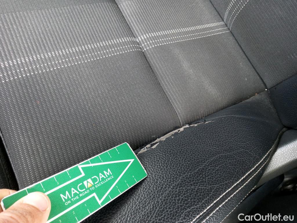  Mercedes  GLA MERCEDES-BENZ Clase  / 2017 / 5P / todoterreno  200 d #9