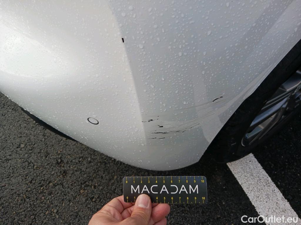  Peugeot  208 PEUGEOT  / 2019 / 5P / berlina con portón BlueHDi 73kW (100CV) Active Pack (AC2) #24